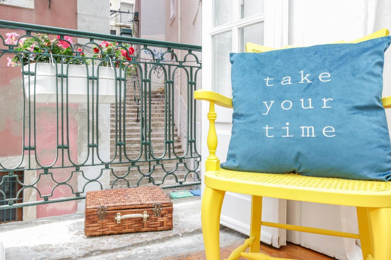 Apartamento Golden Cage Chiado - Charm Historic And Cozy Lisboa Exterior foto