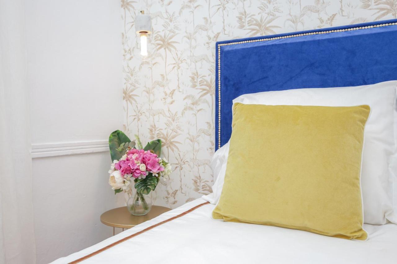 Apartamento Golden Cage Chiado - Charm Historic And Cozy Lisboa Exterior foto